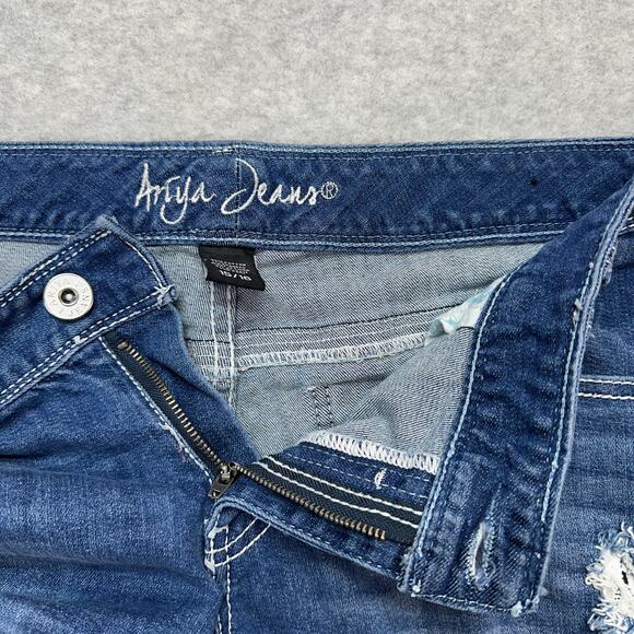 Ariya Jeans Cuffed Pants Women's 15/16 Blue Distressed Denim Lace Detail Raw Hem - Picture 2 of 11